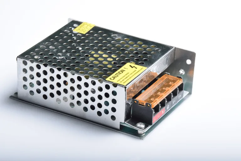 12V 5A Metal Adaptör