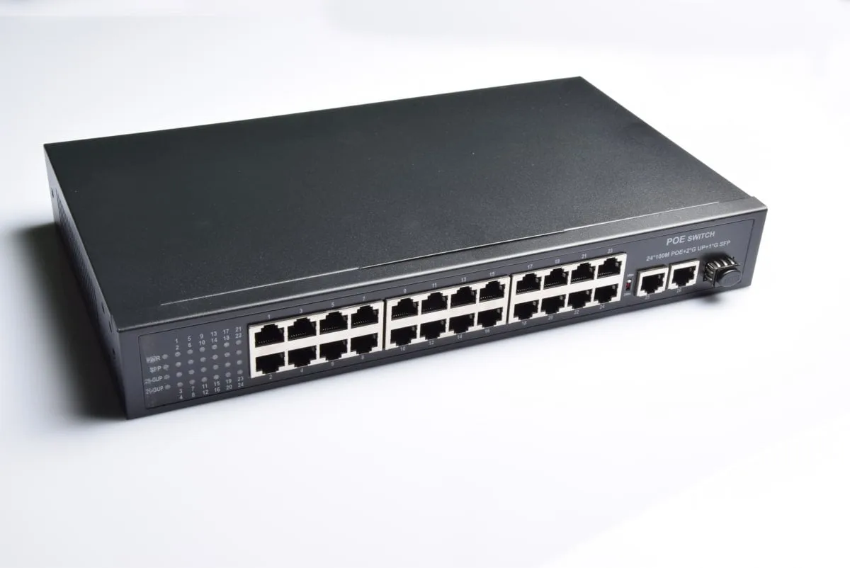 24+2 Port PoE Switch - 10/100
