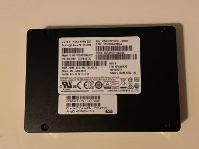 Samsung PM1725 NVMe - Oracle 3.2TB NVMe 2.5'' SSD 7314250 MZ-WLK3T20