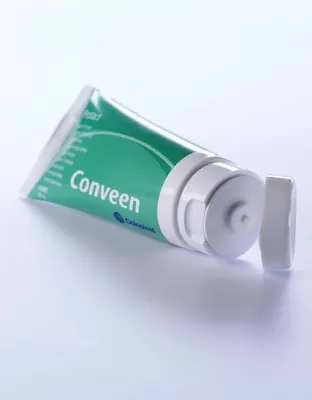 Coloplast Conveen® Critic Barrier Krem – Karaya ve Çinko Oksitli İyileştirici Koruma Kalkanı 50 gr (1 KUTU 12 Adet)